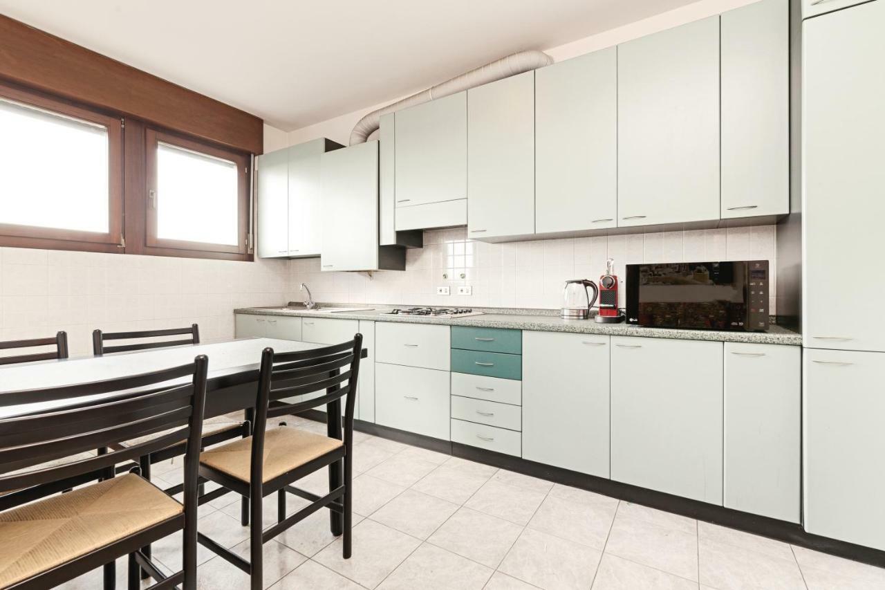 Апартаменти Colourful Flat Borgo Roma Верона Екстер'єр фото